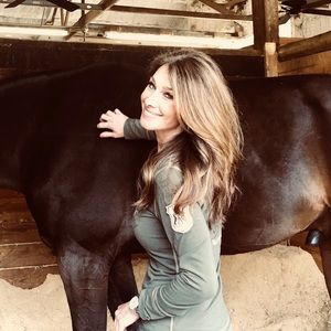 Meet your Posher, Rhonda